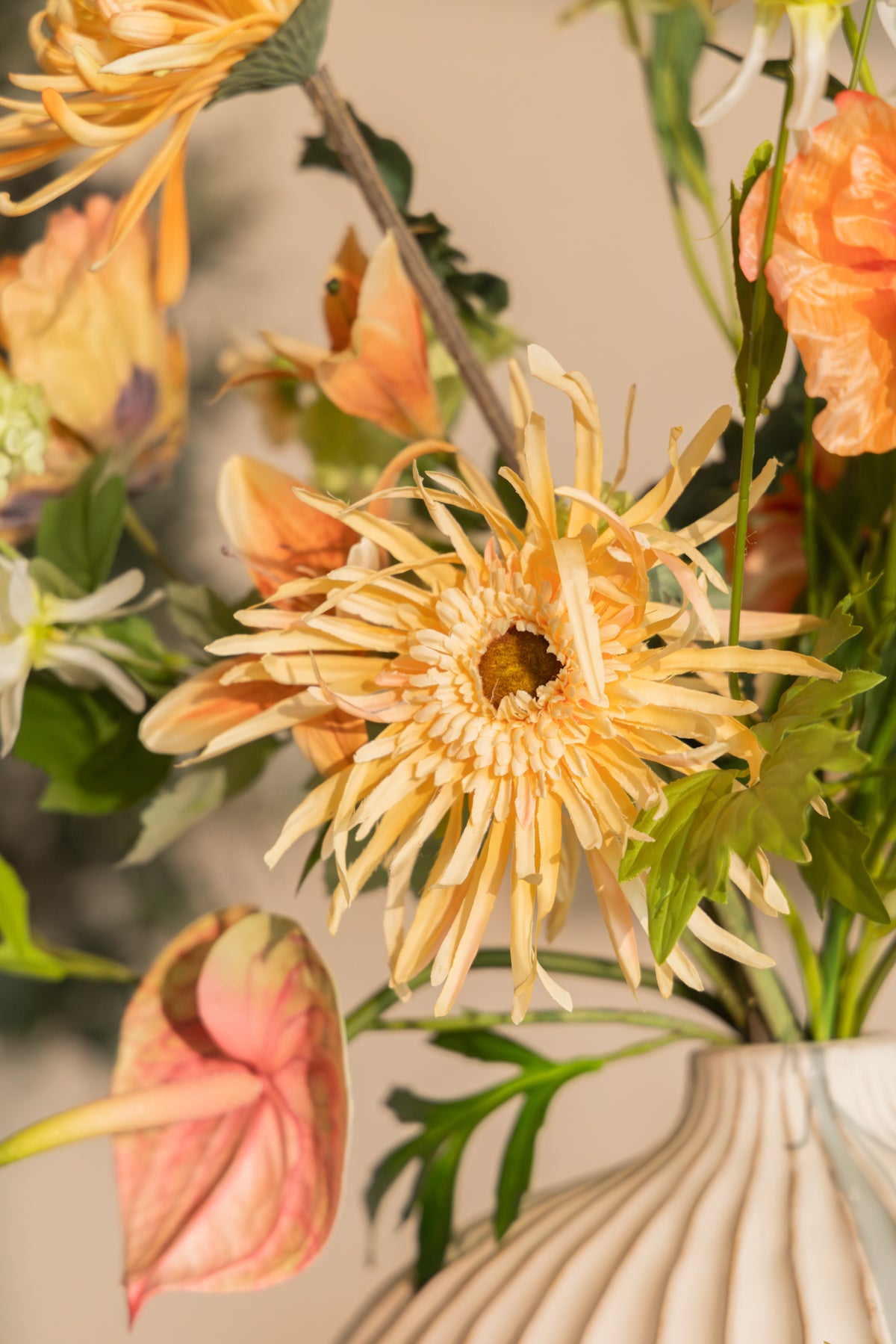 Kunstblumenstrauß Golden Garden