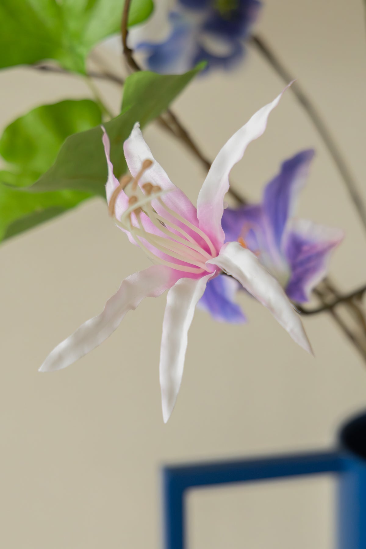 Kunstblumenstrauß Blue Zen Garden