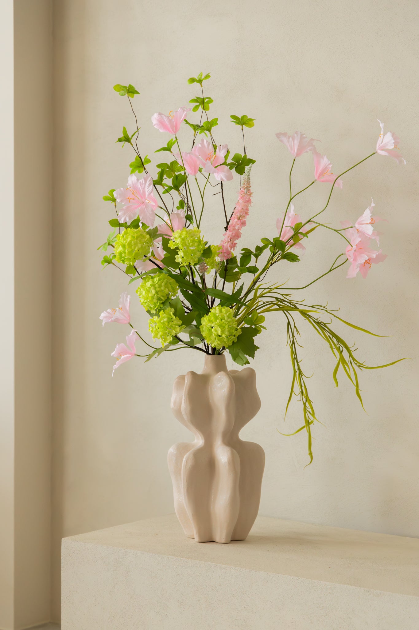 Kunstblumenstrauß Spring Serenity